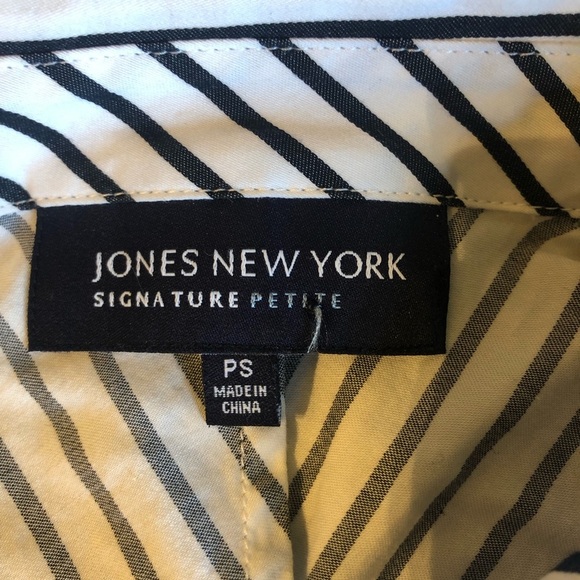 Jones of New York peplum signature striped zip up collared shirt - Picture 7 of 10